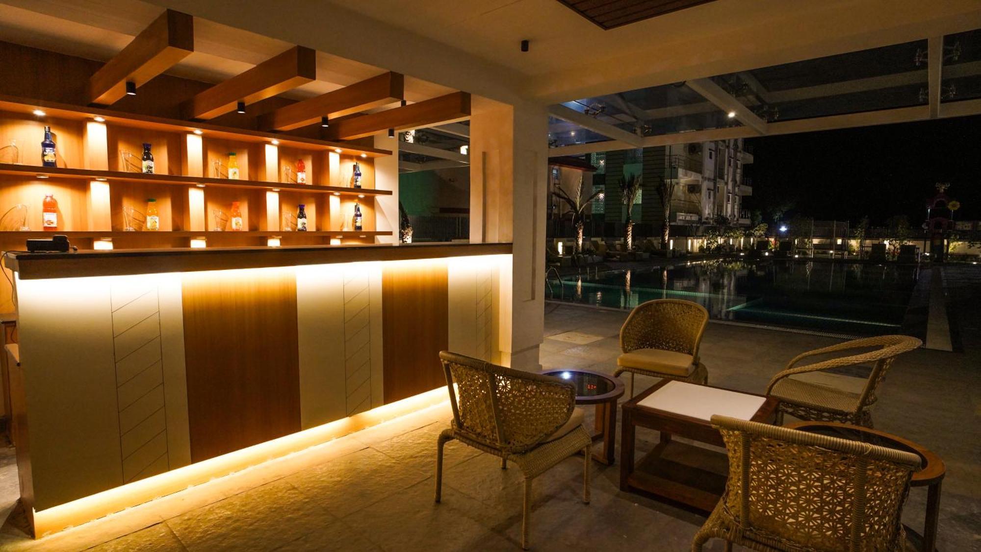 Antique Regency !! Luxurious Hotel In Digha !! Kültér fotó