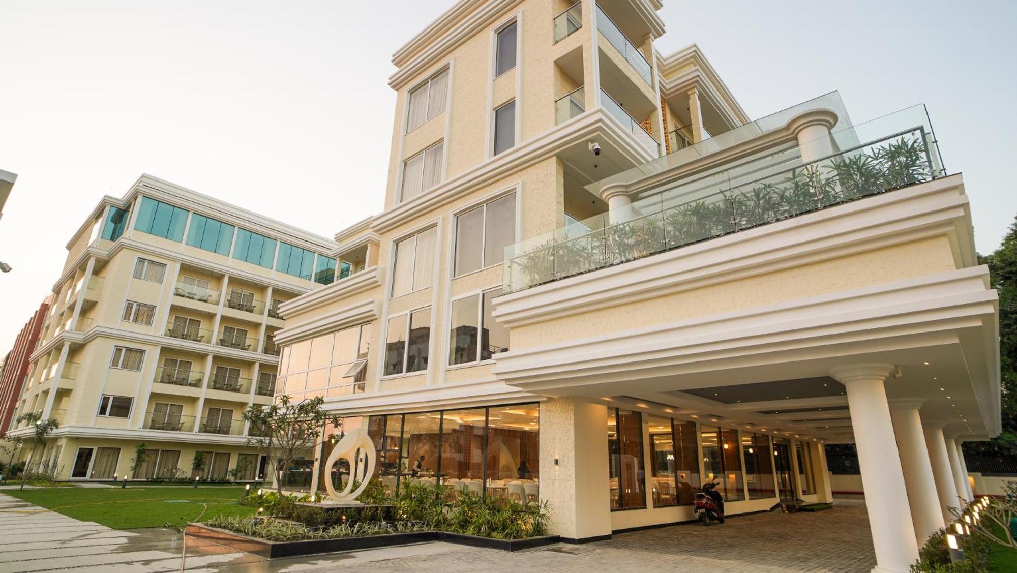 Antique Regency !! Luxurious Hotel In Digha !! Kültér fotó
