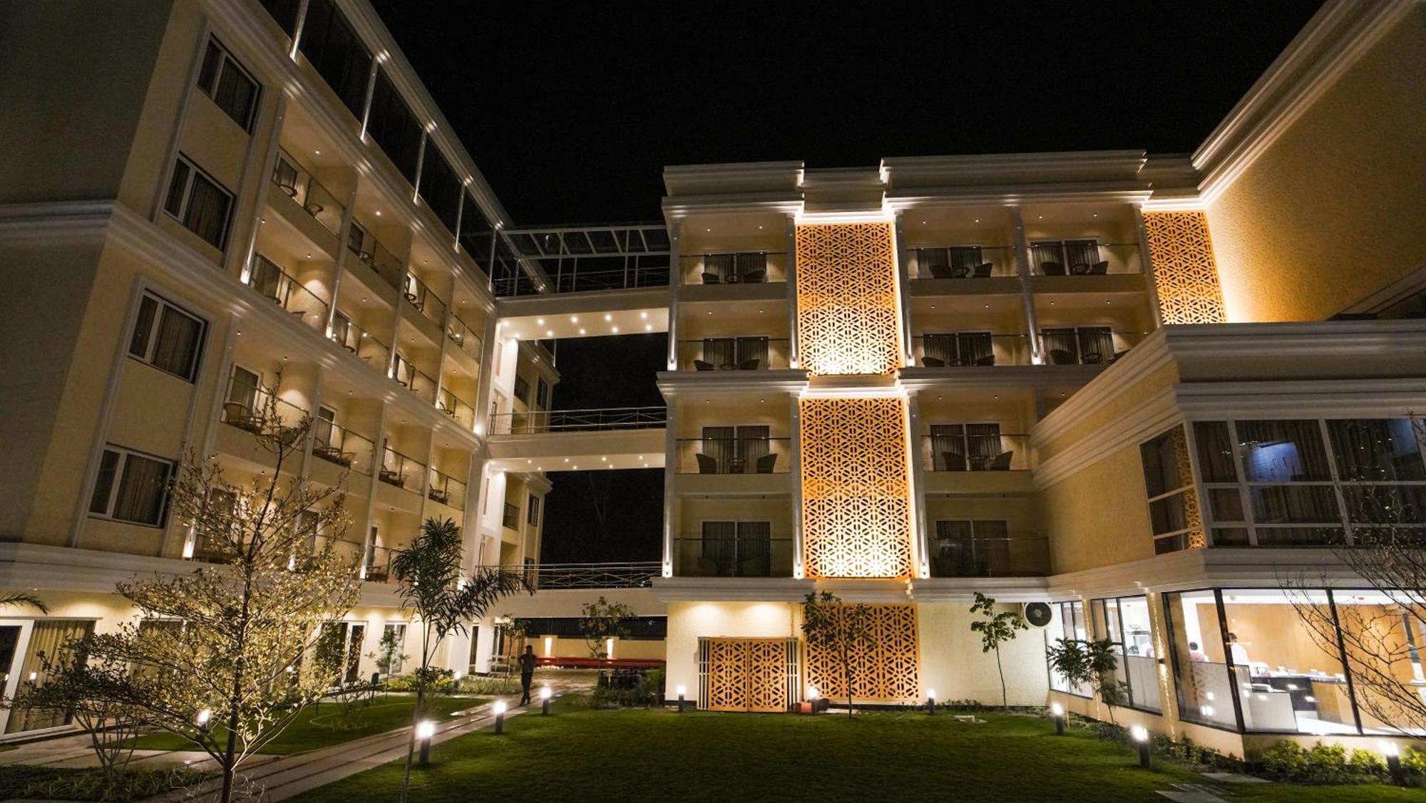 Antique Regency !! Luxurious Hotel In Digha !! Kültér fotó